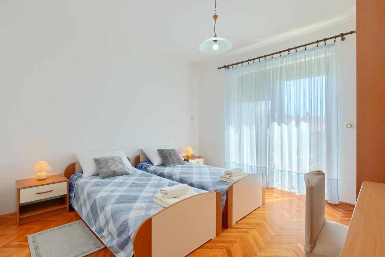 Apartment Christina Pola Esterno foto