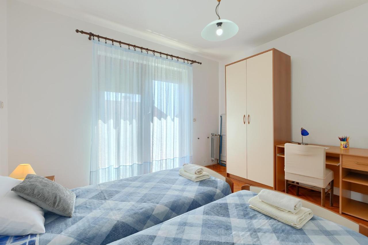 Apartment Christina Pola Esterno foto