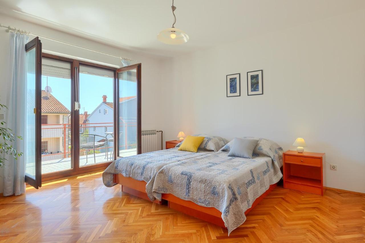 Apartment Christina Pola Esterno foto